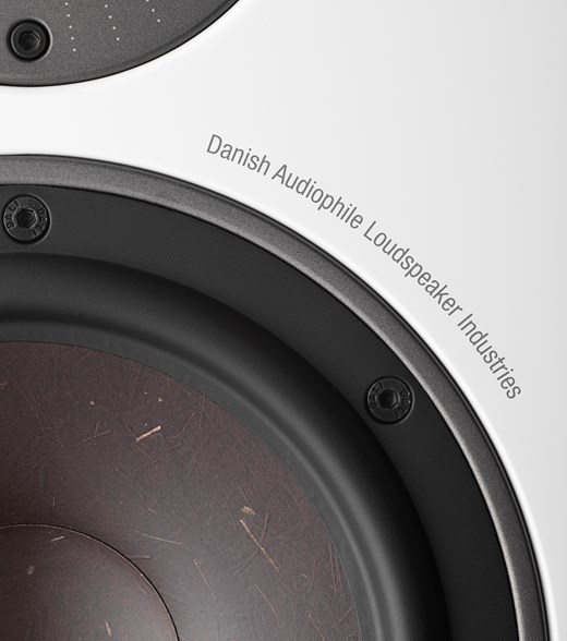 DALI Oberon - 7, Vokal en On Wall - Review